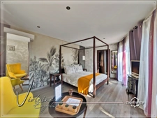 Bages – Sea and Lagoon View: Exceptional 540 m² Villa with 7 Suites and Landscaped Garden