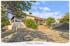 Large family home with outbuildings, swimming pool and spacious workshop in Pépieux (Aude – Minervois)