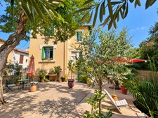 **Renovated character house with garden and private parking near Béziers**