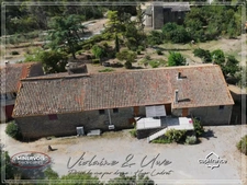 Domaine viticole d'exception de 47 hectares avec mas en pierre, gîtes et vignoble AOC Minervois – Hérault