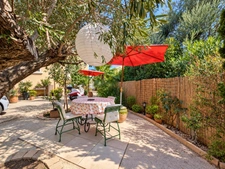 **Renovated character house with garden and private parking near Béziers**