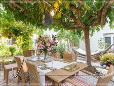 Olonzac – Exceptional 408 m² property with pool, garden and two independent homes – high-yield holiday rental business