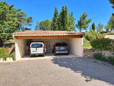 Maison d’architecte atypique avec jardin arboré, terrasses et spa à Lézignan-Corbières