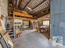 Atelier en pierre à vendre à Pépieux – 233 m² avec mezzanine