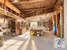Atelier en pierre à vendre à Pépieux – 233 m² avec mezzanine