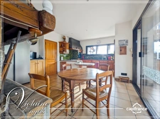 Large family home with outbuildings, swimming pool and spacious workshop in Pépieux (Aude – Minervois)