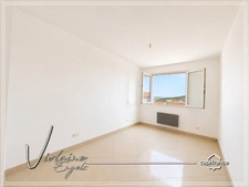 Family Home with Garden, Terraces and Garage in Narbonne