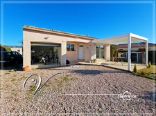 Villa de plain-pied lumineuse avec jardin piscinable et garage – Félines-Minervois