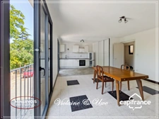 Maison en pierre rénovée avec grand garage, terrasse, cour et terrain – Siran (34210)