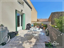 Maison rénovée avec jardin, terrasse et garage – Puichéric