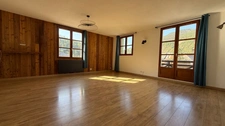 Duplex 102m2 rénové - 5 pièces - 3 chambres - balcon avec vue montagnes - proximité stations de ski