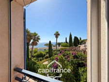 CARQUEIRANNE – LE PRADON – 293 m² – VUE MER – PLAGE À PIED – 2 HABITATIONS