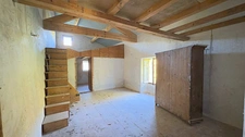 Ensemble immobilier à rénover - Fort potentiel d'exploitation commerciale ou touristique au Pays de Sault