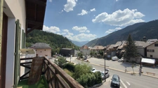 Duplex 102m2 rénové - 5 pièces - 3 chambres - balcon avec vue montagnes - proximité stations de ski