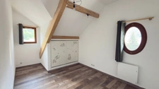 Duplex 102m2 rénové - 5 pièces - 3 chambres - balcon avec vue montagnes - proximité stations de ski