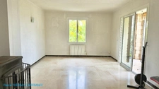 House for sale, 6 rooms, 4 bedrooms with independent apartment on the ground floor - in the countryside, 200m from the village centre