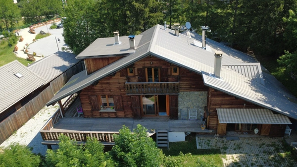 Val d'Allos, une oasis de fraicheur à la montagne - Chalet 8 pièces - Vue montagne - Altitude 1400m