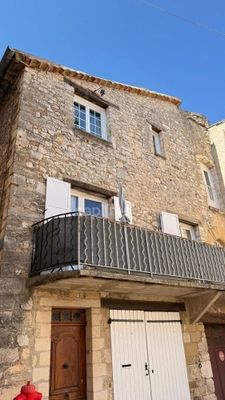 Maison à vendre 4 pièces au centre du village de SAULT (84)