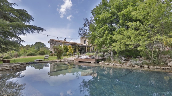 Domaine Privé d’Exception avec Piscine Naturelle - Élégance provençale entre Mont Ventoux et Luberon en EXCLUSIVITÉ