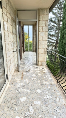 House for sale, 6 rooms, 4 bedrooms with independent apartment on the ground floor - in the countryside, 200m from the village centre