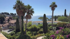 CARQUEIRANNE - PRADON DISTRICT - PROPERTY WITH SEA VIEW AND TWO INDEPENDENT Dwellings