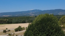 Maison familiale à vendre 7 pièces SAINT TRINIT (84) - Tropézienne avec vue sur les toits du village et la campagne environnante