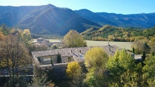 EXCLUSIVITÉ - à vendre ancienne bergerie restaurée- charme et sérénité au pied du Mont Ventoux