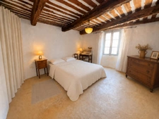 Maison familiale à vendre 7 pièces SAINT TRINIT (84) - Tropézienne avec vue sur les toits du village et la campagne environnante