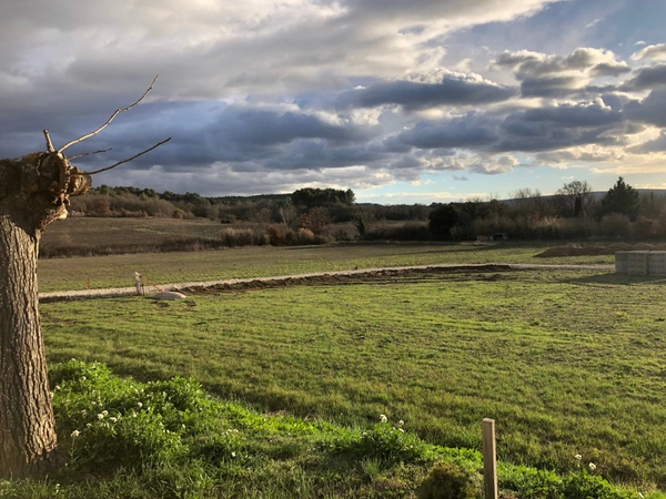 Terrain à vendre  GARGAS (84) - Campagne - Hors lotissement