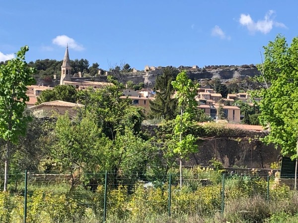 Terrain à vendre  SAINT SATURNIN LES APT (84) - Libre de constructeur