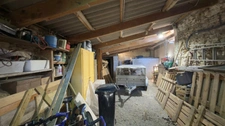 Maison à vendre 7 pièces  (84) - 210m2 couverts dont 97m2 actuellement habitables