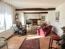 Luberon - Maison familiale de plain-pied avec piscine et fort potentiel