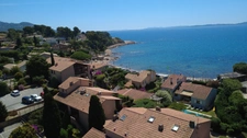 CARQUEIRANNE - PRADON DISTRICT - PROPERTY WITH SEA VIEW AND TWO INDEPENDENT Dwellings