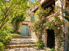 Exclusivité - Demeure d’exception du XVe siècle au cœur de la Provence - Saint Trinit (Vaucluse)