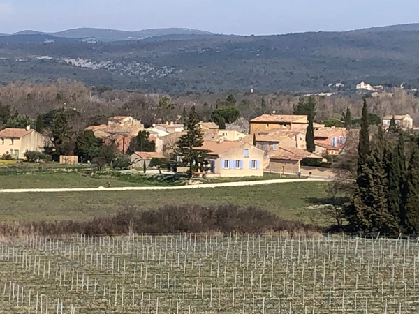 Maison familiale 125 m2 - Plain pied - vue Luberon