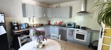 House for sale, 6 rooms, 4 bedrooms with independent apartment on the ground floor - in the countryside, 200m from the village centre