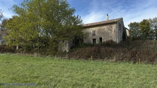 Ensemble immobilier à rénover - Fort potentiel d'exploitation commerciale ou touristique au Pays de Sault