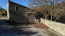 EXCLUSIVITÉ - à vendre ancienne bergerie restaurée- charme et sérénité au pied du Mont Ventoux