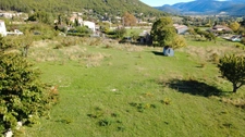Rare à la vente : grand terrain constructible de 8085m2 avec vue panoramique à Banon (04)