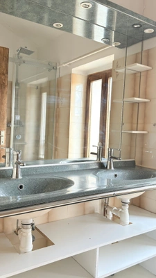 Former 19th-century Provençal farmhouse