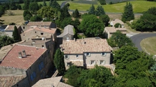 Exclusivité - Demeure d’exception du XVe siècle au cœur de la Provence - Saint Trinit (Vaucluse)