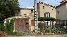 Maison à vendre 7 pièces  (84) - 210m2 couverts dont 97m2 actuellement habitables