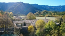 EXCLUSIVITÉ - à vendre ancienne bergerie restaurée- charme et sérénité au pied du Mont Ventoux