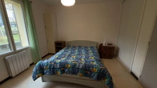 House for sale, 6 rooms, 4 bedrooms with independent apartment on the ground floor - in the countryside, 200m from the village centre