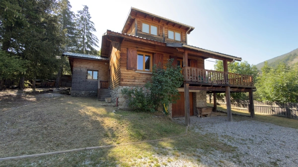 Val d'Allos, une oasis de fraicheur à la montagne - Label Famille Plus Montagne - Chalet 8 pièces - Vue montagne - Altitude 1400m
