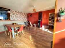 Maison de bourg avec 2 chambres et un jardin clos à CHAVAGNES EN PAILLERS (85)