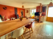 Maison de bourg avec 2 chambres et un jardin clos à CHAVAGNES EN PAILLERS (85)