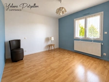 Maison de plain-pied offrant 4/5 chambres avec piscine sur 2000 m² aux BROUZILS (85)
