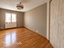 Maison de plain-pied offrant 4/5 chambres avec piscine sur 2000 m² aux BROUZILS (85)