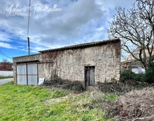 Maison à rénover en pierre - MONTAIGU-VENDEE (85600)